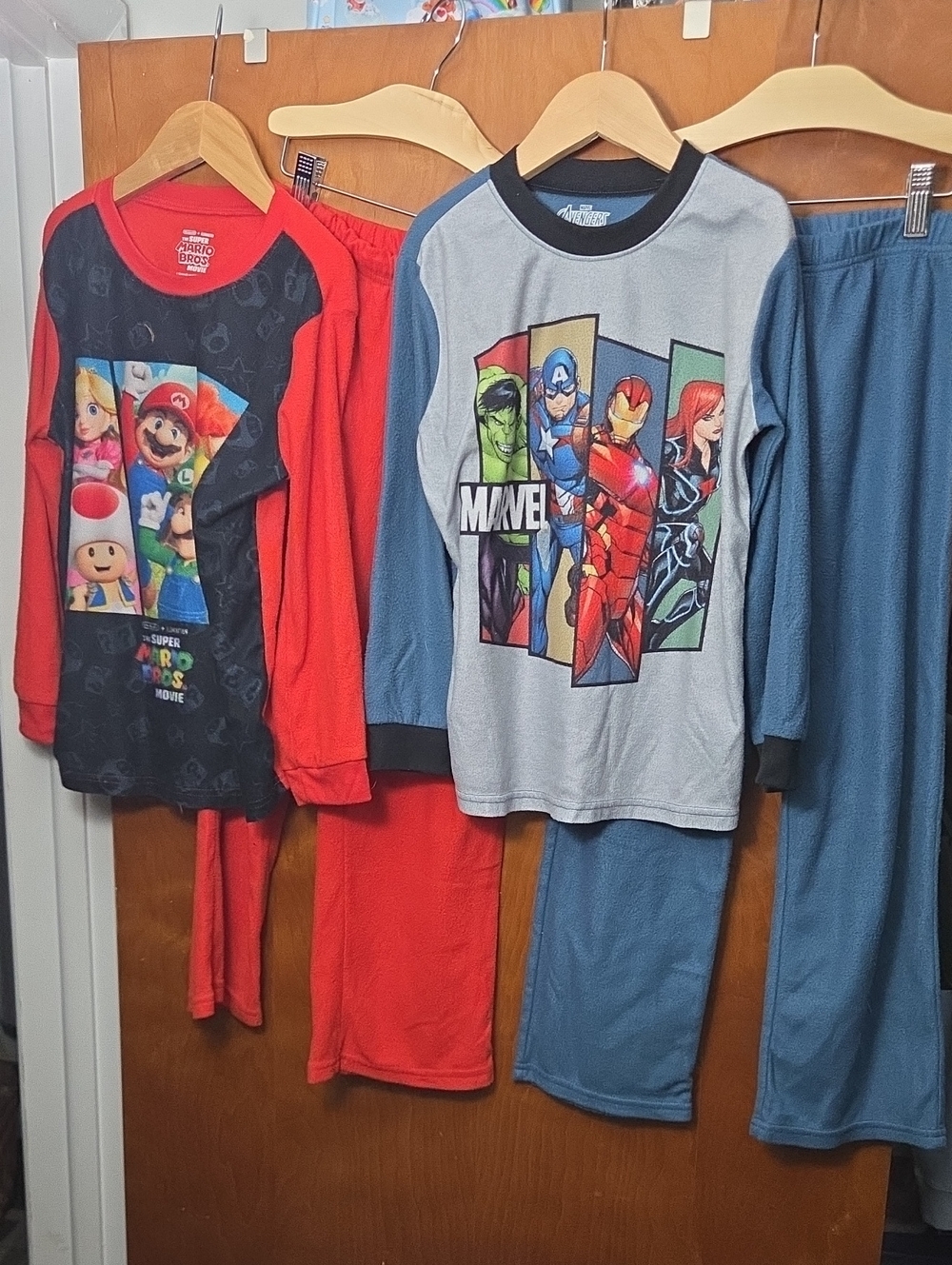 Marvel Boys Gray & Blue Avengers And Super Mario Bros Fleece Pajama Set